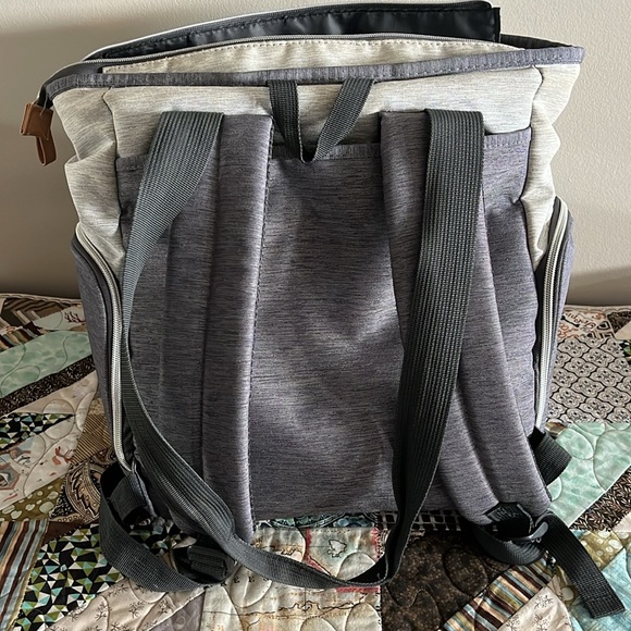 Baby Bag With Breast Pump Holding Pocket! - Picture 6 of 6